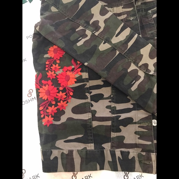 NWOT - Pilcro Embroidered Camo Jacket, XL - Picture 12 of 15